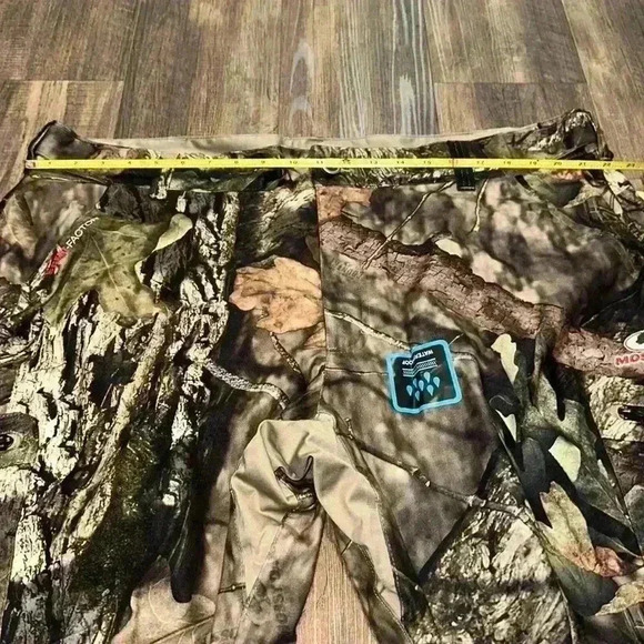 Mossy Oak Men’s Camo Cargo Waterproof Scent Control Pants 2XL NWT - Picture 6 of 6